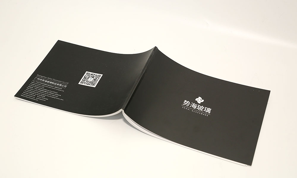 做一份畫冊(cè)字體大概是多大？